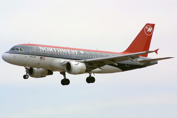 Northwest Airlines A320
