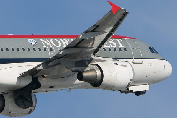 Northwest Airlines A320