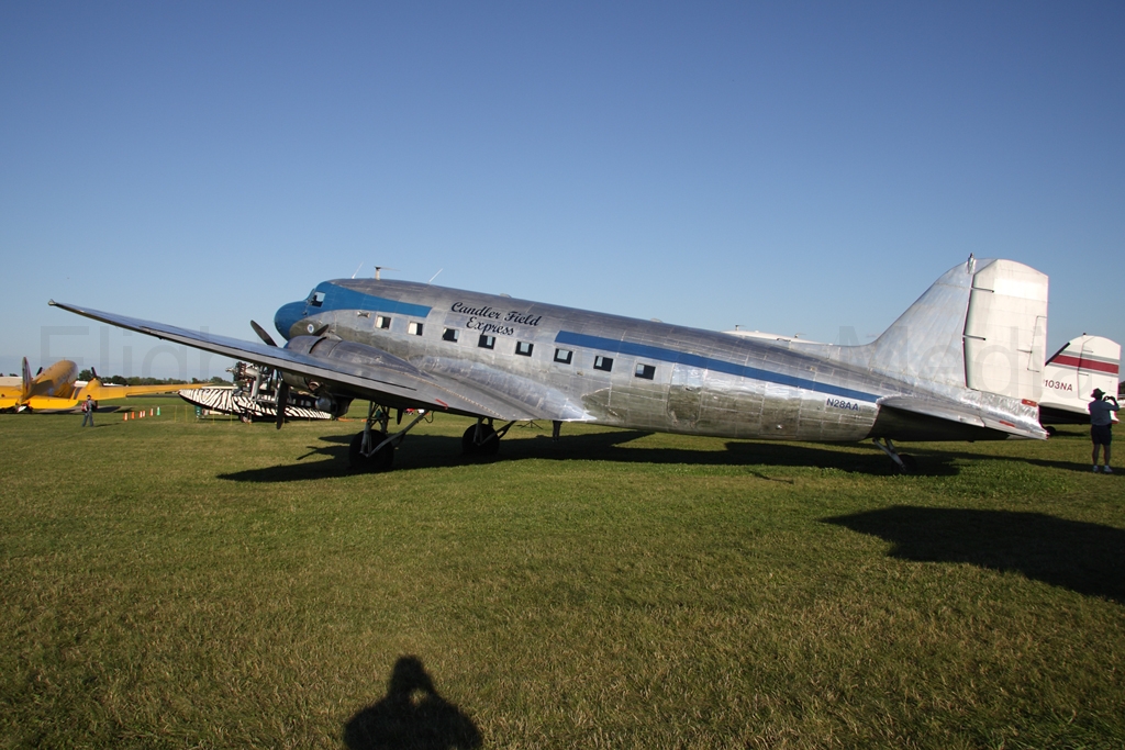 Candler Field Express Douglas DC-3 N28AA