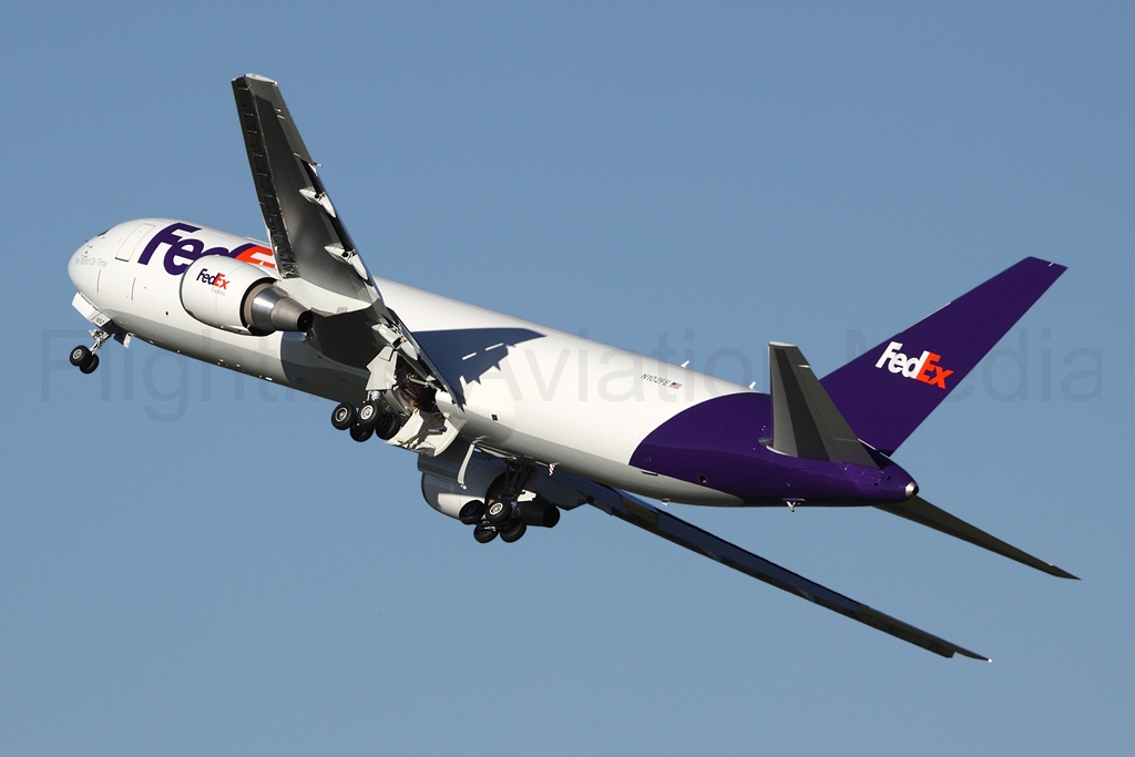 FedEx Boeing 767-3S2F/ER N102FE