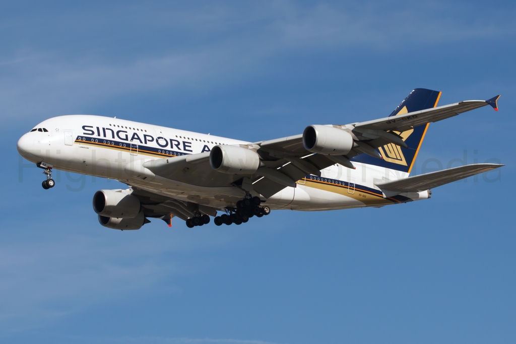Singapore Airlines Airbus A380-841 9V-SKQ
