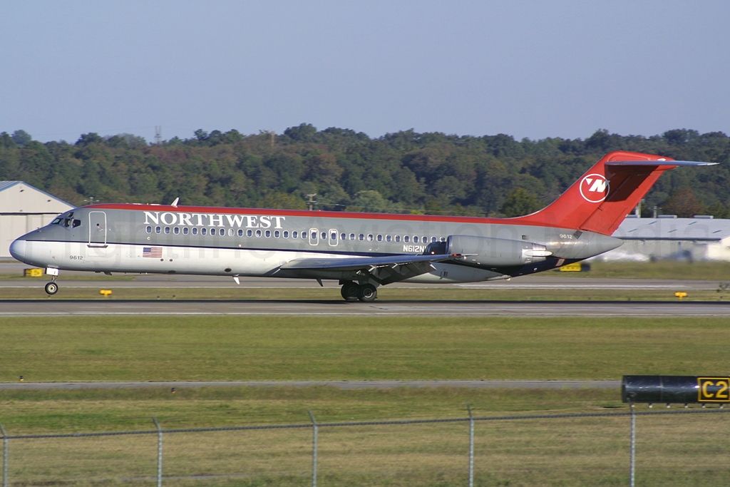 Northwest Airlines McDonnell Douglas DC-9-32 N612NW
