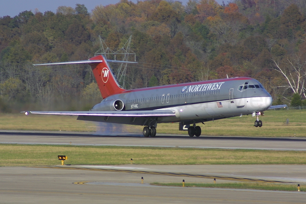 Northwest Airlines McDonnell Douglas DC-9-51 N774NC