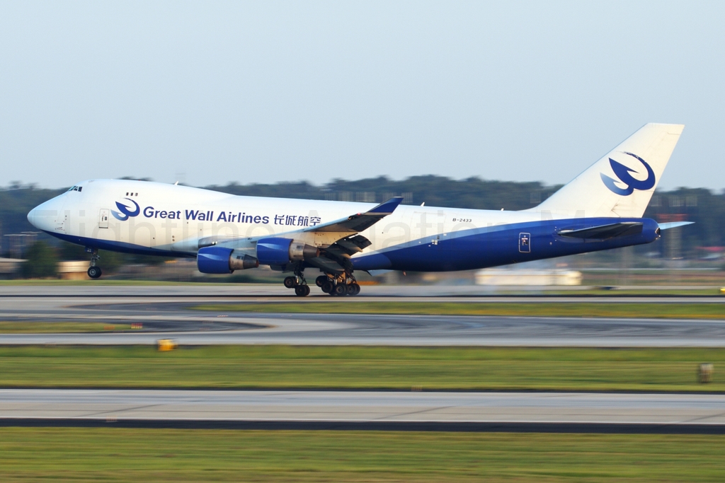 Great Wall Airlines Boeing 747-412F B-2433