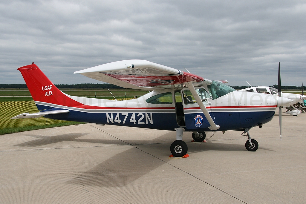 Civil Air Patrol Cessna 182Q Skylane N4742N