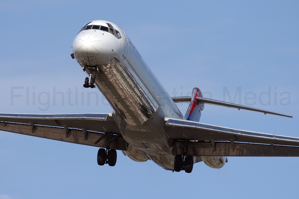 Delta Air Lines McDonnell Douglas MD-88 N932DL