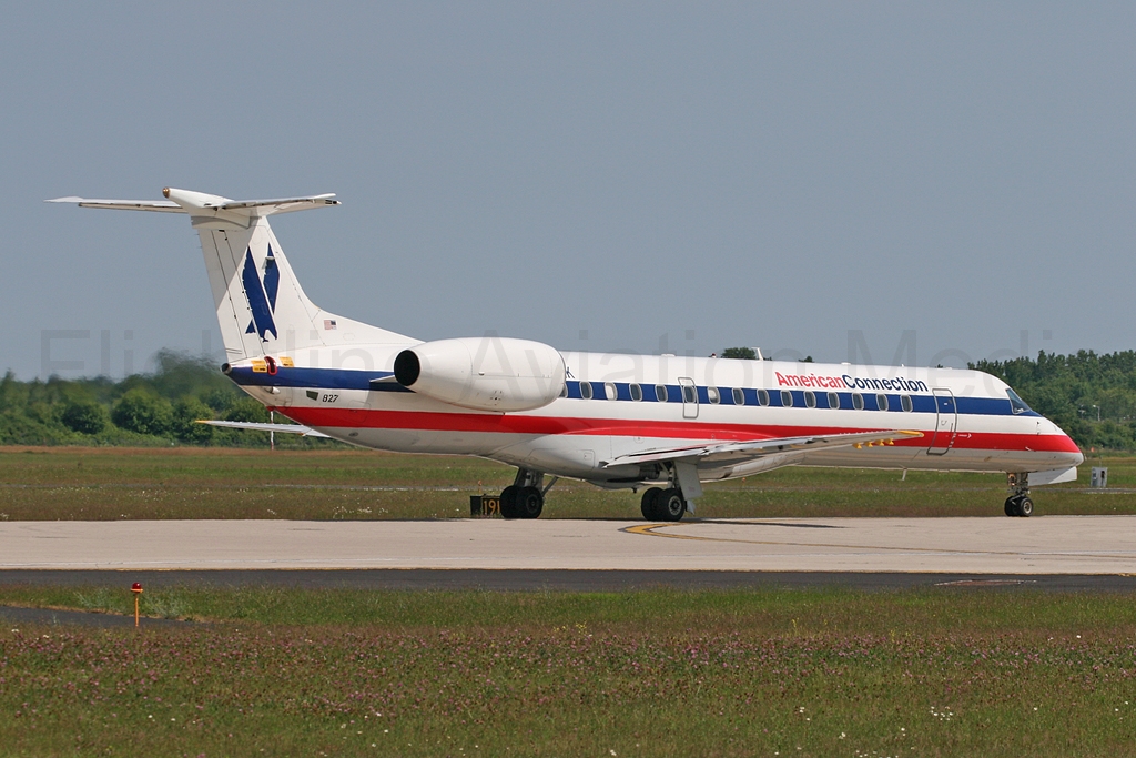 American Connection (Trans States Airlines) Embraer ERJ-145EP N827HK