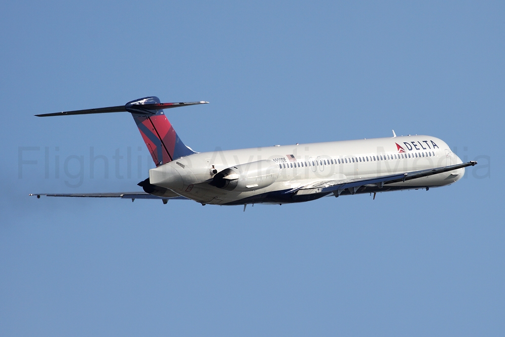 Delta Air Lines McDonnell Douglas MD-88 N900DE