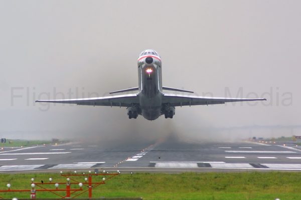 American Airlines MD-80 Departing DCA