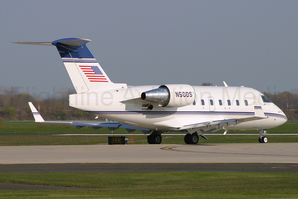 Bombardier Challenger 604 N50DS