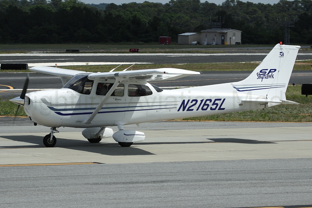 Cessna 172S Skyhawk SP N2165L