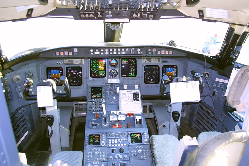 Delta Connection (Comair) CRJ-100ER N965CA
