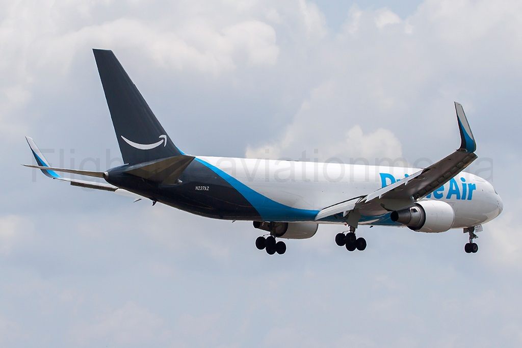 Amazon Prime Air Boeing 767-323/ERF N227AZ