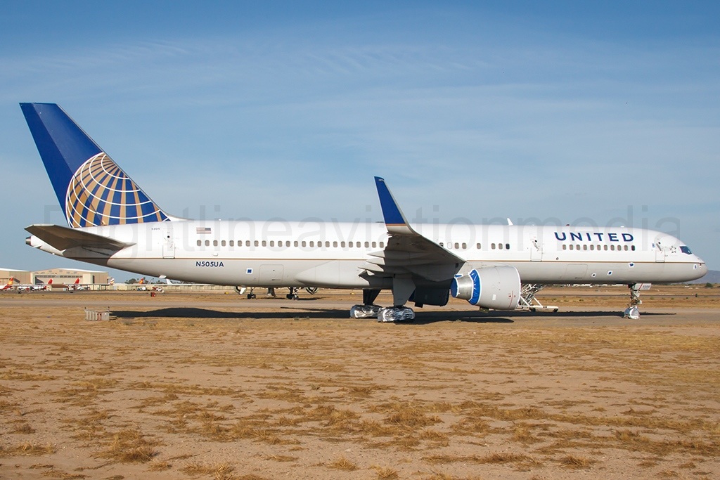 United Airlines Boeing 757-222 N505UA