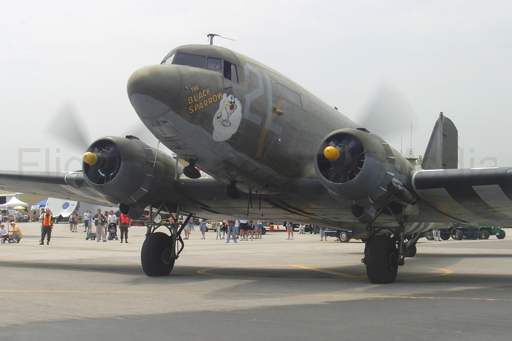 Douglas C-47 N227GB