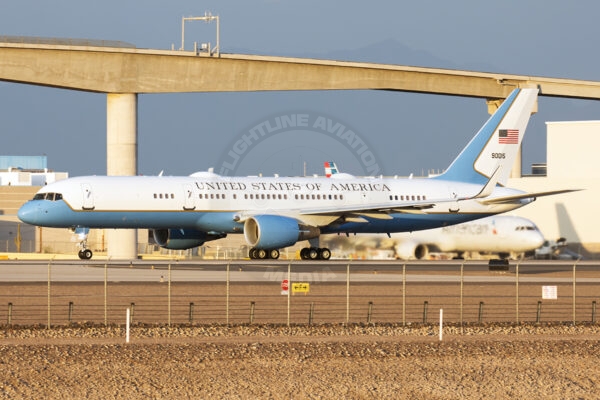 Boeing C-32A 09-0015