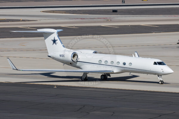 Jerry Jones (Dallas Cowboys) Gulfstream G-V N1DC