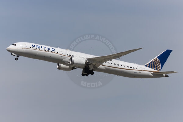 United Airlines Boeing 787-10 N16008